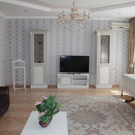 Residence Hotel Pavlodar Eksteriør billede