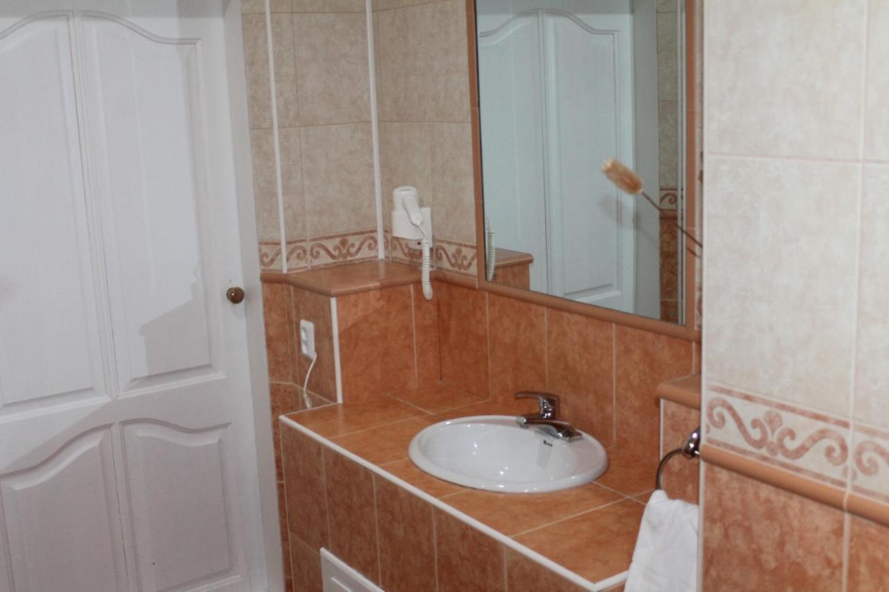 Residence Hotel Pavlodar Eksteriør billede