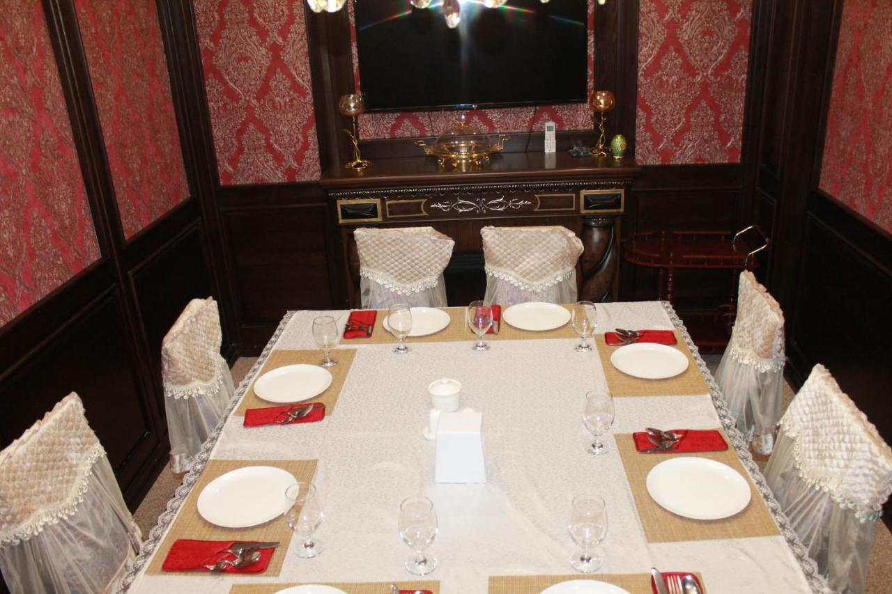 Residence Hotel Pavlodar Eksteriør billede