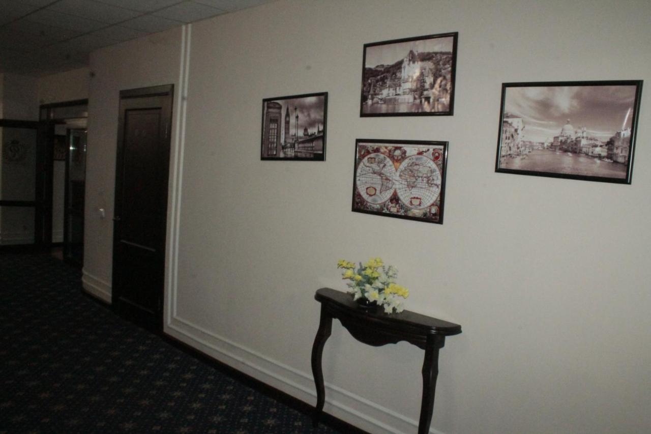 Residence Hotel Pavlodar Eksteriør billede